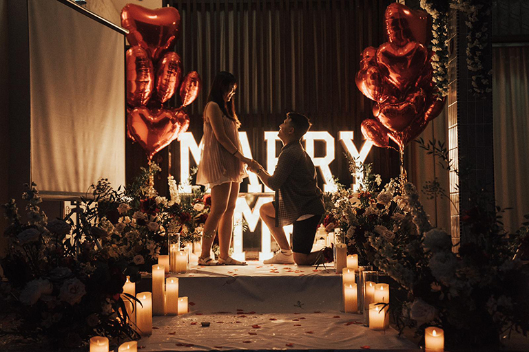 Proposal Decoration with Lighting